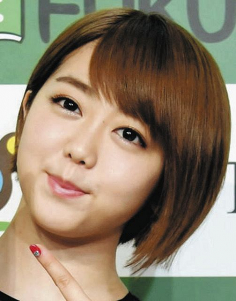 東海オンエア”夫婦”の暴走…峯岸みなみにも飛び火『そちらの夫婦関係もぶっ壊す』「お前もハゲだったな」(中日スポーツ)