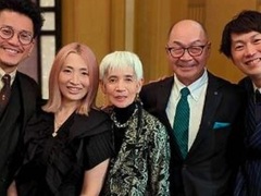 小栗旬、両親の結婚記念日でスーツ姿の満面笑み　50回目の慶事祝う家族集結に兄「二人が居なければ俺らは居ない」(ねとらぼ)
