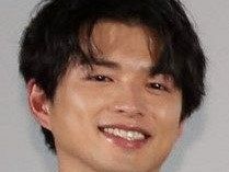 白洲迅が31歳誕生日を報告 お祝いの山のようなラーメンに「僕はもうホントに幸せです」(中日スポーツ)