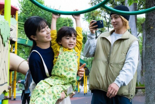 「ゆりあ先生の赤い糸」“伴ちゃん”⽊⼾⼤聖の突然のキスシーンに視聴者騒然 　「やったね・・・しかも2回!?長い!」(エンタメOVO)