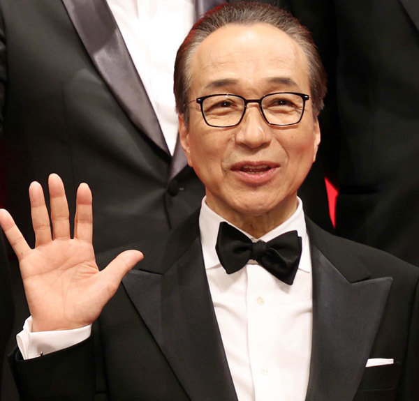 小日向文世が照れ笑いしながら明かす 飄々とした「軽さ」を信じてくれた妻への愛情【今週グサッときた名言珍言】(日刊ゲンダイDIGITAL)