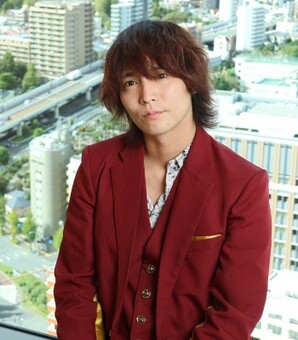 母は3歳で死別、父は自宅に寄り付かず…「中1で1人暮らしになったけど、同級生には秘密」売れっ子若手芸人が明かす“衝撃の生い立ち”(現代ビジネス)