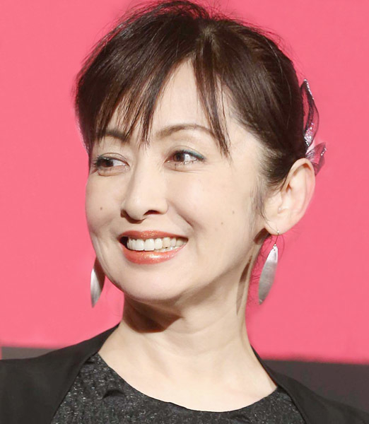 信仰か、愛か…ダブル不倫の女優・斉藤由貴はモルモン教とのはざまで悶絶状態（元木昌彦）(日刊ゲンダイDIGITAL)