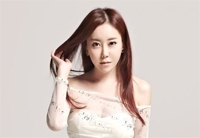 【公式】歌手スクヒ、5歳年下の事業家と今月31日結婚へ（WoW!Korea）