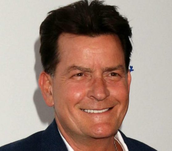 米美人2世セレブ、18歳でアダルト路線へ。有名人の両親はバトルに(女子SPA!)