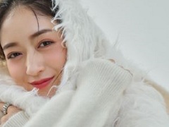 “白ギャル”変身のみちょぱ、映えリップ&ふわふわ冬コーデ姿がガチ天使 「安達祐実さんに似てる!」「バラエティと違うクールさ」(ねとらぼ)