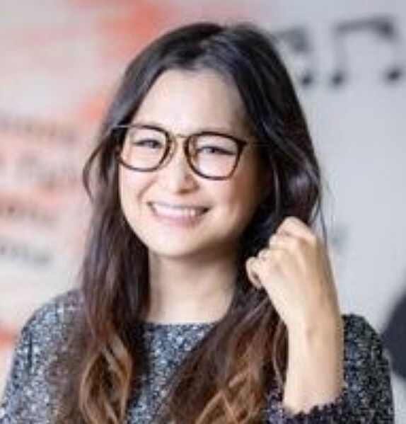 ギャル曽根 第3子女児誕生を報告…11月18日、夫や子供たち立ちあいのもと出産「ただただ幸せな入院でした」(スポーツ報知)