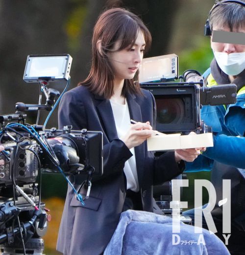 大河〝怪演〟評価爆上げでも…第２子妊娠の北川景子「周囲が心配する超スピード復帰」強行の意外な理由(FRIDAY)