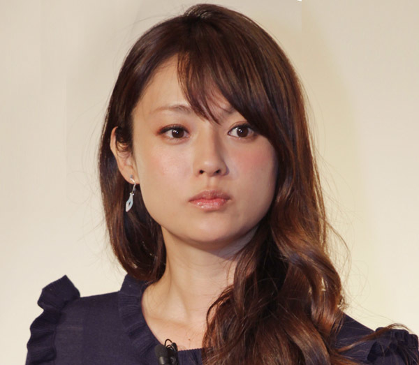 深田恭子の「破局」をスポニチと女性セブンが同着スクープした“業界御法度”な背景(日刊ゲンダイDIGITAL)