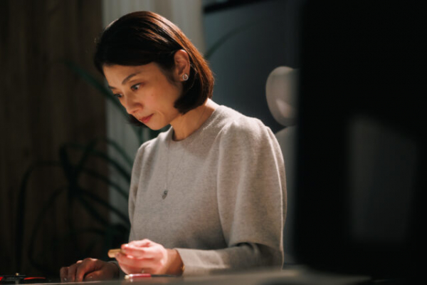 「コタツがない家」第9話は、深堀家過去最大となる戦いが勃発　万里江“小池栄子”がついに離婚届にサイン!?(エンタメOVO)