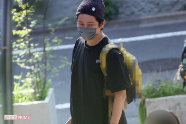 「見ないうちに老けた」渡部建の“居酒屋勤務ショット”を投稿したカラテカ入江慎也の近影に困惑(週刊女性PRIME)