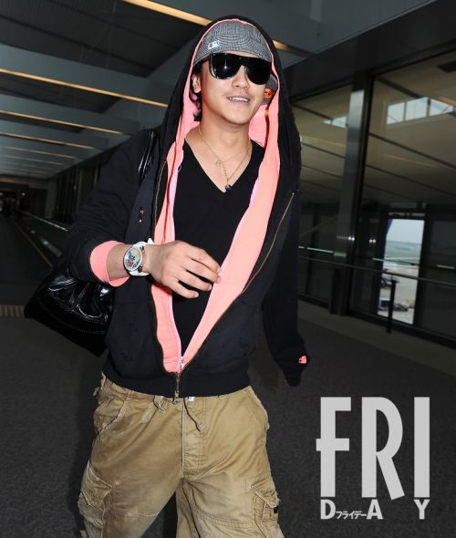 10年ぶりテレビ出演の裏で…ビジネスマンとしても成功の赤西仁 ハワイでの “家族ファースト”生活(FRIDAY)