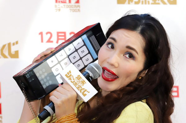 「天才的な発想ですね」平野ノラの娘がクリスマスツリーに飾り付けたモノに「さすが」「めちゃくちゃ斬新」とファン爆笑(BuzzFeed Japan)