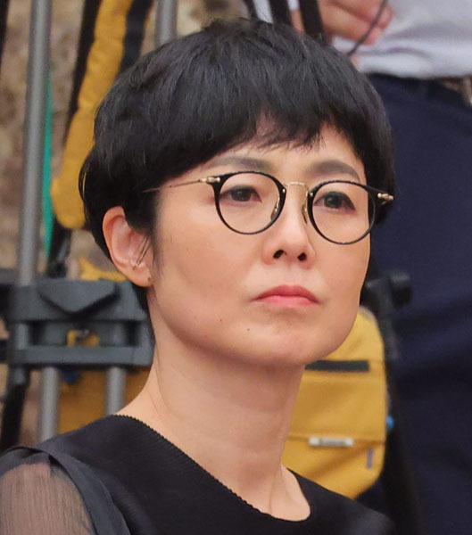 有働由美子“顔面負傷”は早朝の泥酔転倒で…「news zero」卒業で周囲が懸念する酒癖と体調(日刊ゲンダイDIGITAL)