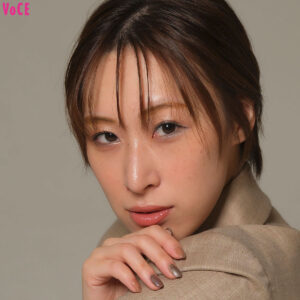 元宝塚歌劇団・花組男役【和海しょう】退団後、初インタビュー「千秋楽の翌朝にすぐしたこと」は？(VOCE)