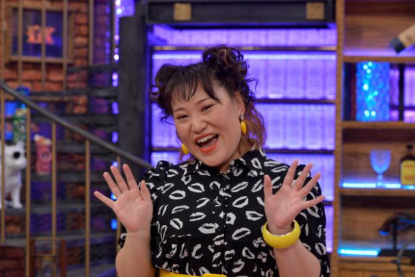 バービー、YouTubeでの活動や明るく前向きでいるためのエネルギー源は「たくさんご飯を食べること！(笑)」＜インタビュー＞(ザテレビジョン)