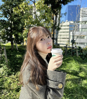 「頬がぷるぷるっ」指原莉乃のクリスマスなショットにファンから「みた瞬間可愛い！って声出ちゃった…」と絶賛の声！(現代ビジネス)