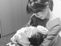 休業中の加藤綾子、第1子女児出産を報告　妊娠発表なしのサプライズにファンも「ビックリと嬉しさ」(ねとらぼ)