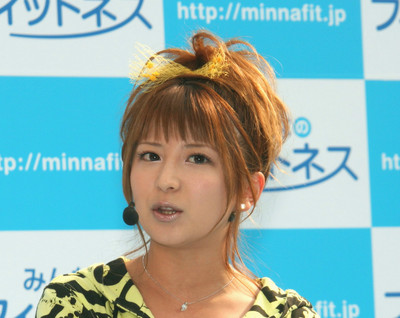 矢口真里、髪型変えるも「誰かわからん」　加工アプリで「盛り」すぎ？（J-CASTニュース）