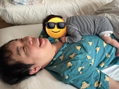 「粗品泣くぞ！」せいや、相方誕生日に“デレデレ”パパの顔でツッコミ殺到　2023年12月に第1子が誕生したばかり(ねとらぼ)