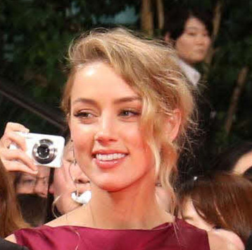 アンバー・ハード、離婚騒動原因で出演シーン大幅カットされたと主張の映画が公開で感謝つづる(日刊スポーツ)