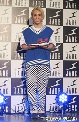 りゅうちぇる　余裕の表情でダンス初披露「ホントは必死」（東スポWeb）