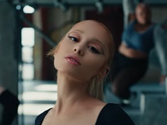 離婚、激やせ……アリアナ・グランデ、3年ぶりのソロ楽曲で力強いアンサー「隠す必要はない」　MVは1300万再生突破間近(ねとらぼ)