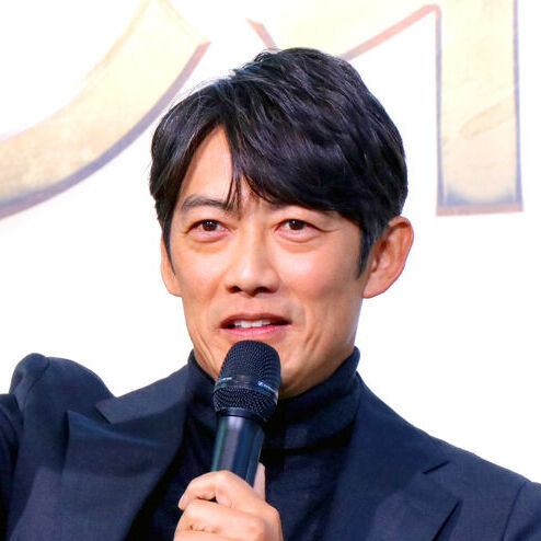 「あの反町隆史が」５０歳近影にネット騒然　エプロン姿「え？ちょっと待って」「顔が」「やばい」(スポーツ報知)