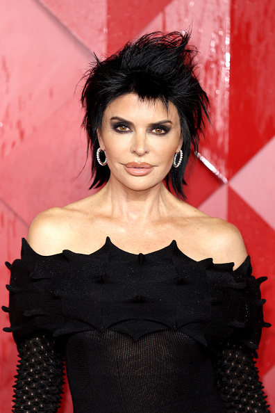 「60歳を過ぎた今がベスト」! 有名女優が「最高の見た目と気分」を保つために心がけていること(Harper’s BAZAAR(ハーパーズ バザー))