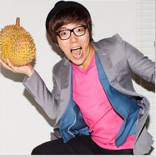 「まだ付き合っていると思ってた…」ヒカキン(34)結婚に‟二股”疑惑!? 交際相手のA子さんが悲しみの告白「彼は私とは特別な関係だと」(文春オンライン)