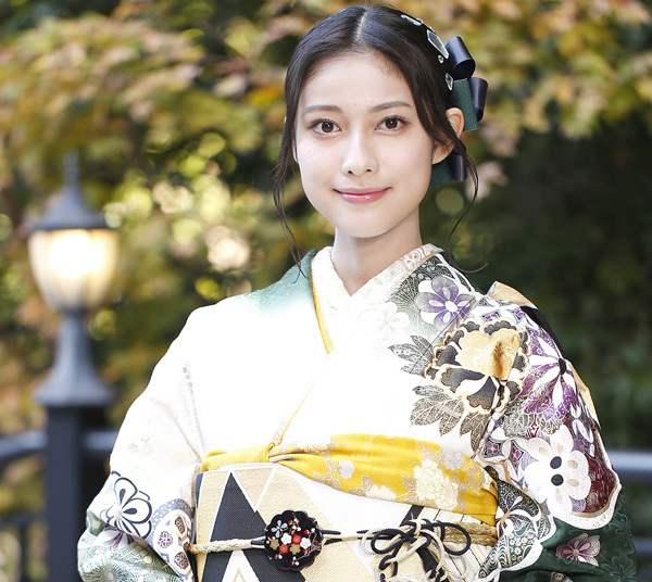 玉田志織「ファンの方にたくさん恩返しを」…『離婚しない男』で芸能マネジャー役を怪演(日刊ゲンダイDIGITAL)