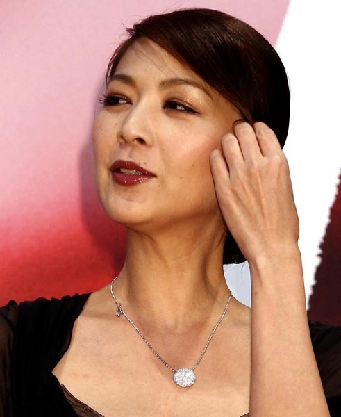 飯島直子は癒やし系飲み番組で再ブレーク？「今夜一杯いっちゃう？」にハマった！（桧山珠美）(日刊ゲンダイDIGITAL)