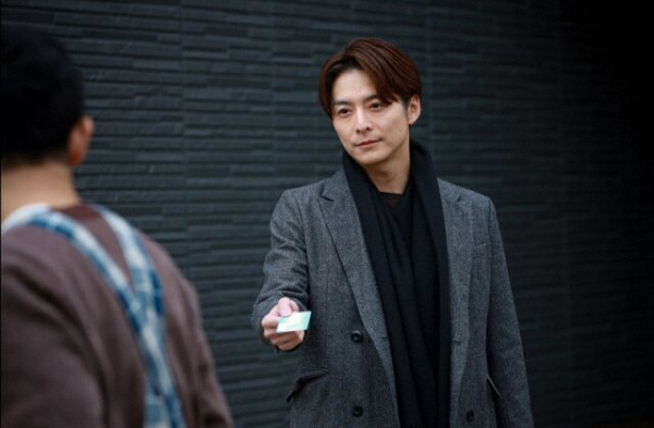 「離婚しない男」“マサト”小池徹平の過去に注目集まる 「“渉”伊藤淳史との関係性が気になる」「闇が深い」(エンタメOVO)