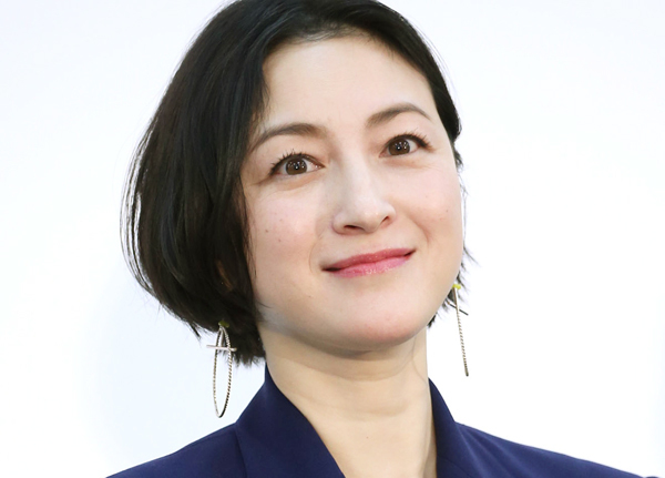 広末涼子「女優復活」へ懸念される鳥羽氏との仲…古巣フラームから独立も前途は多難(日刊ゲンダイDIGITAL)