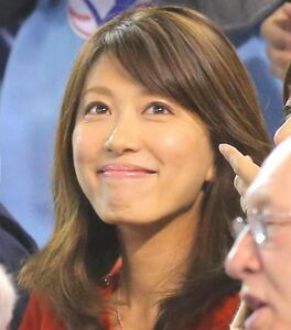 里田まい、「娘がおすすめメイクしてくれました」“衝撃”姿に「まさか…」キラッキラの派手なお顔！(スポーツ報知)