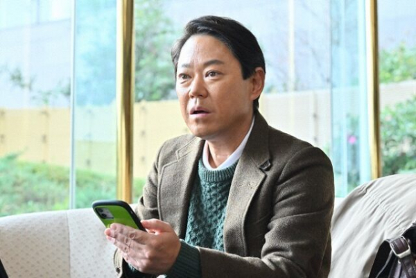 「不適切にもほどがある！」「笑って泣けて…神回だった。やっぱりクドカンはすごい」「お義父さんの背広♪で涙腺崩壊」(エンタメOVO)