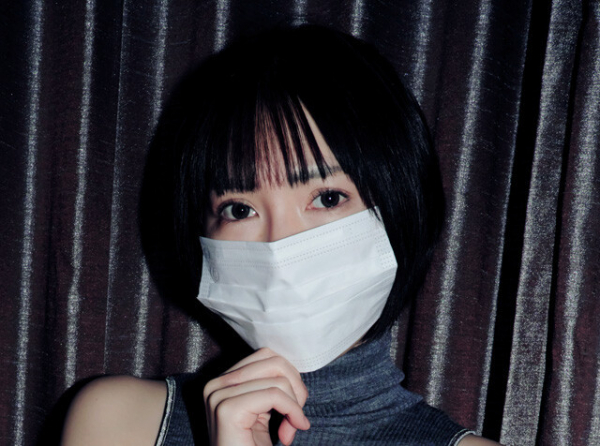 マスクを脱いだ