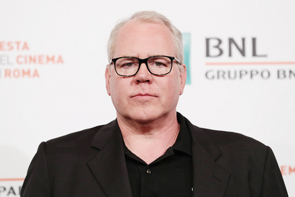 「アメリカン・サイコ」作家ブレット・イーストン・エリスが監督デビュー(映画.com)