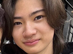 市村正親の長男・優汰、“父のパートナー”と久々再会　幼い次男も登場のレアショットに「ジーンと心に響く」「素敵なお話」(ねとらぼ)