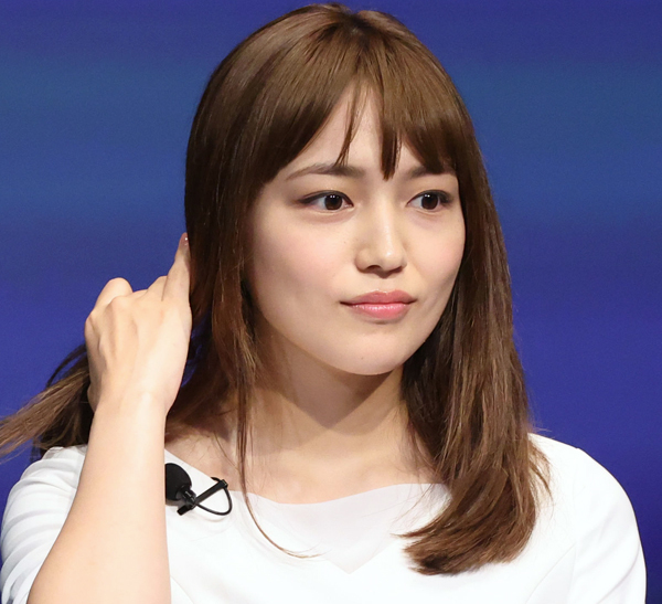 川口春奈に格闘家・矢地祐介との“2回目の破局報道”…これで2人の結婚は完全消滅なのか？(日刊ゲンダイDIGITAL)