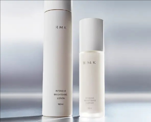 『RMK』から乾燥対策もばっちりなブライトニングケアラインが新登場【美味しいところだけ毎日コスメ】(MORE)