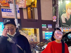 パンサー尾形の妻、普段は“けんか三昧”も……夫婦の仲良し“レア”ショット公開　7回目の結婚記念日に「たまには仲良しなところを」(ねとらぼ)