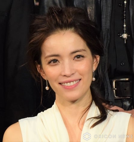 知念里奈「長男が成人しました」親子2ショットで報告「色んな事を超えて超えて、羽ばたいて欲しいなぁ」(オリコン)