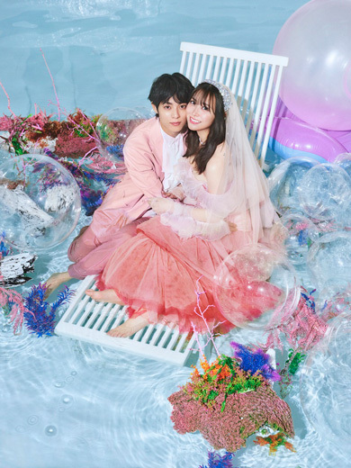 元「NMB48」の白間美優、初代ルフィ役俳優と“限定結婚”　「私たち結婚しました」出演で“指輪”キラリ(ねとらぼ)