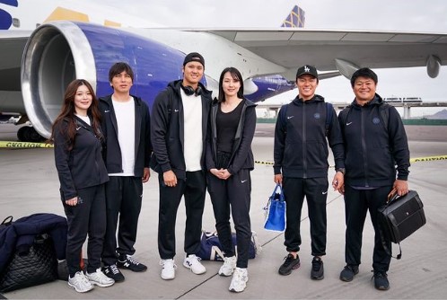 長嶋一茂「ここまでで十分じゃないですか…何よりもいい写真」大谷翔平と新妻の２ショット公開に(日刊スポーツ)