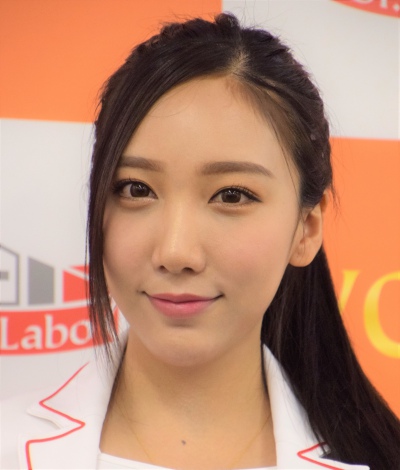 ざわちん、一般男性と結婚していた　夫を“顔出し”公開　出会いは「オンラインゲーム」(オリコン)