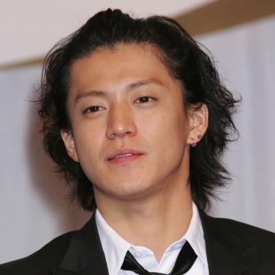 離婚危機説を払拭！？小栗旬、妻・山田優の仕事をつなぐ（リアルライブ）