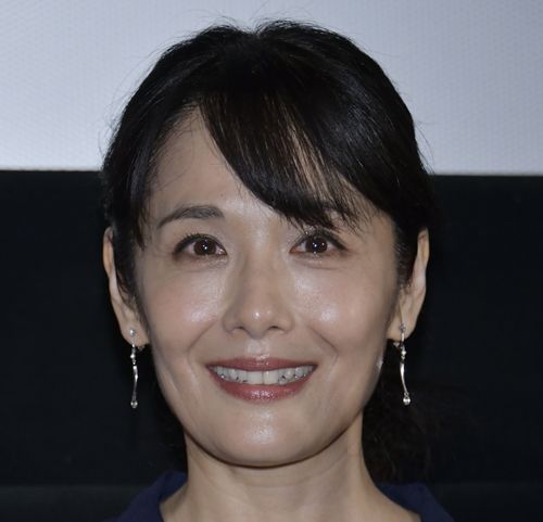 娼婦役で全裸で熱演、堺雅人との結婚説、3年遅れの離婚発表…悩める女優・富田靖子（55）の浮き沈み人生(文春オンライン)