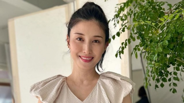 橋本マナミ第2子妊娠を発表 お腹ふっくらワンピース姿を公開「胎動を激しく感じながら愛おしい毎日です」(めざましmedia)