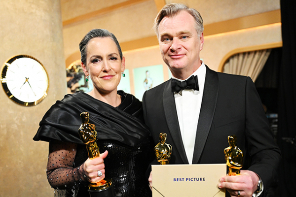 クリストファー・ノーラン監督にナイトの称号(映画.com)